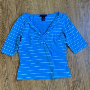 Form fitting striped top